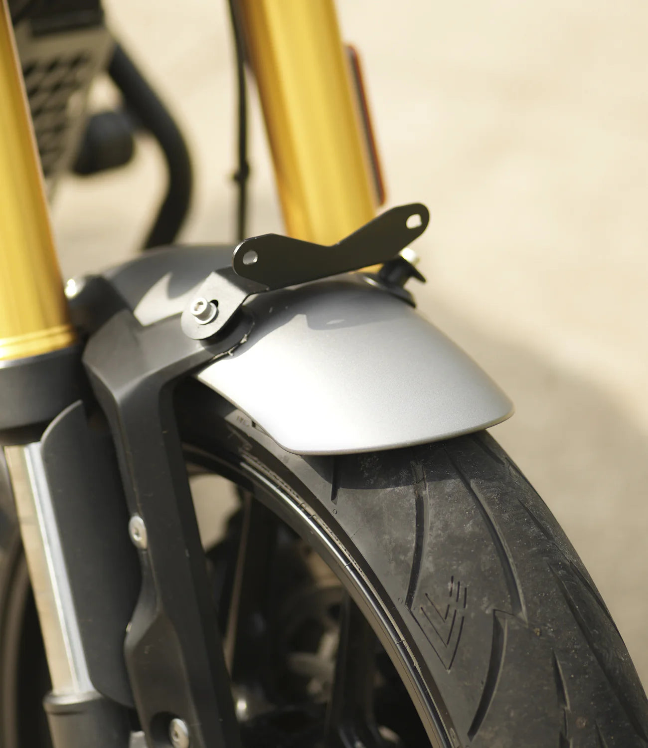 Moto Torque - NUMBER PLATE HOLDER FOR TRIUMPH SPEED 400