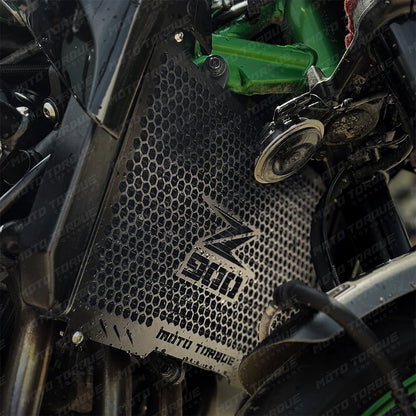 Moto Torque - RADIATOR GUARD FOR KAWASAKI Z-900